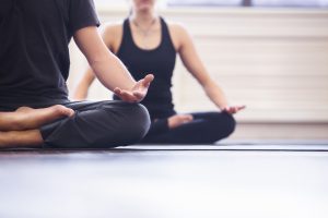 腰方形筋　腰痛　ストレッチ